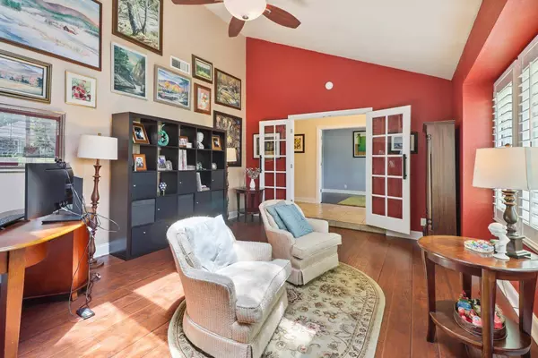 101 Canyon Rim DR, Folsom, CA 95630