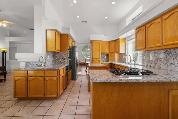 119 Darrington DR, Folsom, CA 95630