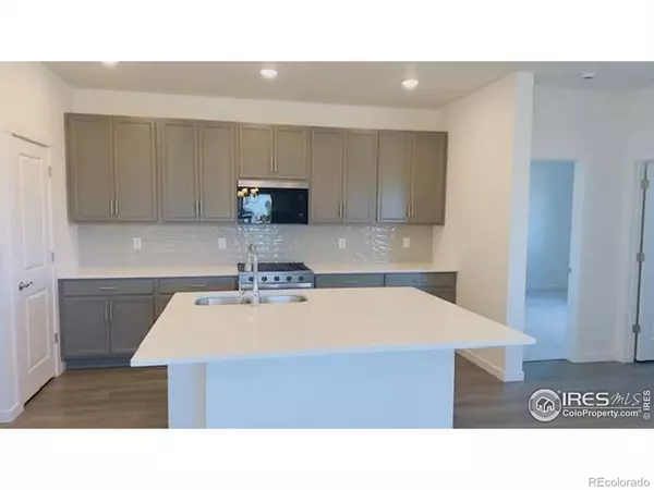 689 Muturu RD, Johnstown, CO 80534