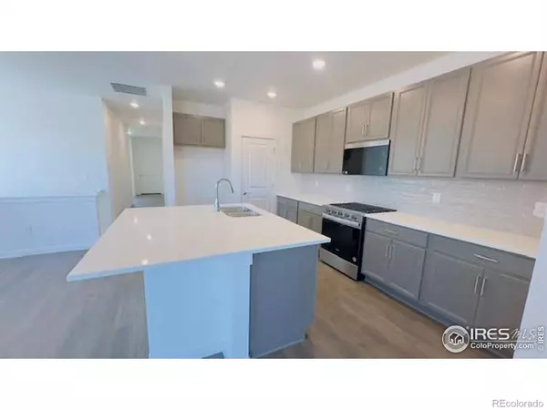 689 Muturu RD, Johnstown, CO 80534