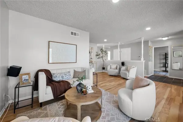 27939 Honeycomb, Saugus, CA 91350