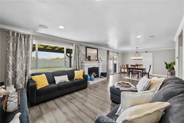 27933 Honeycomb, Saugus, CA 91350
