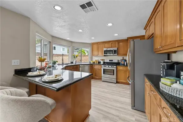 25676 Lochmoor, Valencia, CA 91355