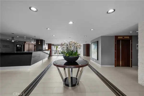 7250 Franklin #311, Los Angeles, CA 90046