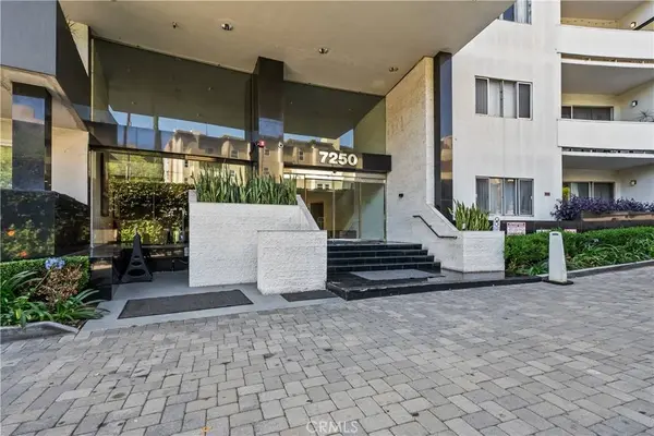 7250 Franklin #311