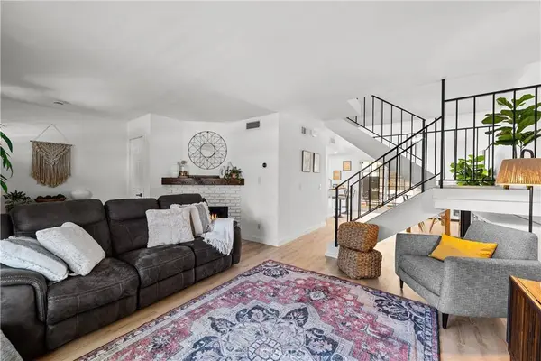26914 Via Terraza, Saugus, CA 91350