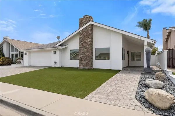 941 Jasmin CIR, Costa Mesa, CA 92626