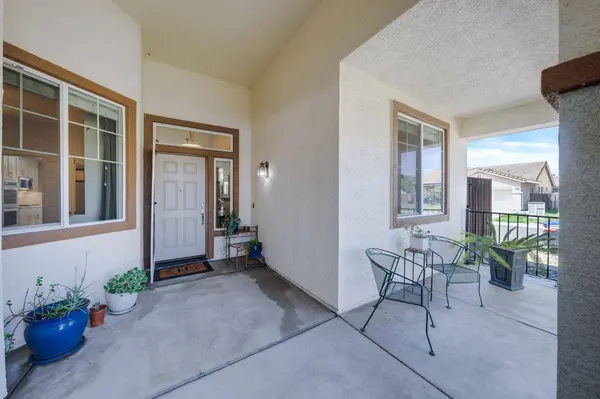 6500 Oscar Cir, Elk Grove, CA 95757