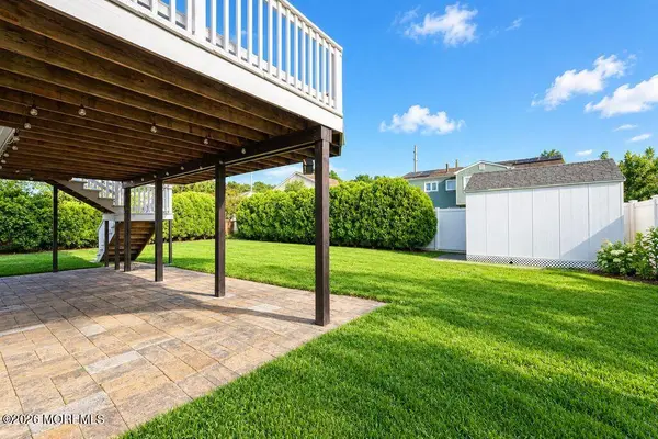 6 Ennis Dr, Hazlet, NJ 07730-1108