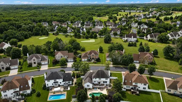 19 Bloomfield Rd, Manalapan Twp, NJ 07726-7907