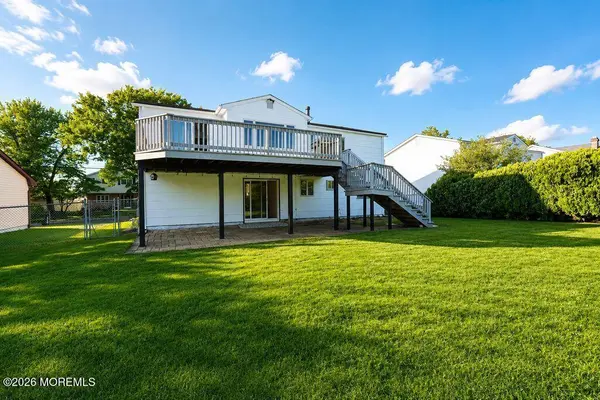 6 Ennis Dr, Hazlet, NJ 07730-1108