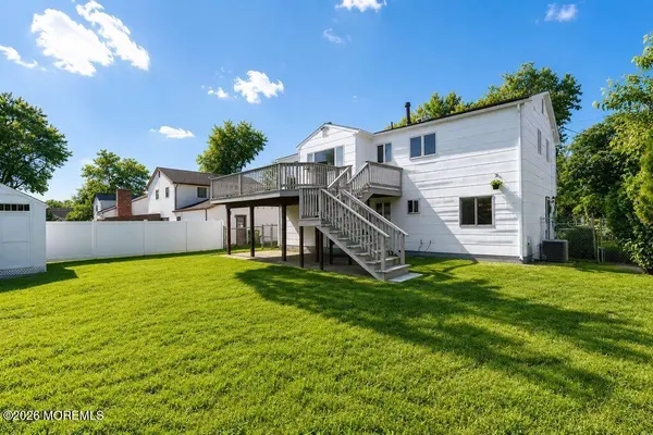 6 Ennis Dr, Hazlet, NJ 07730-1108