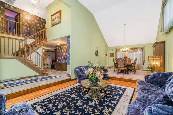 58 Jacob ST, Staten Island, NY 10307