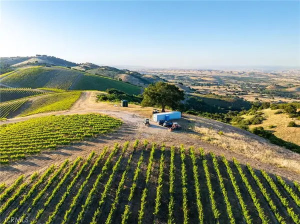 2762 Adelaida RD, Paso Robles, CA 93446
