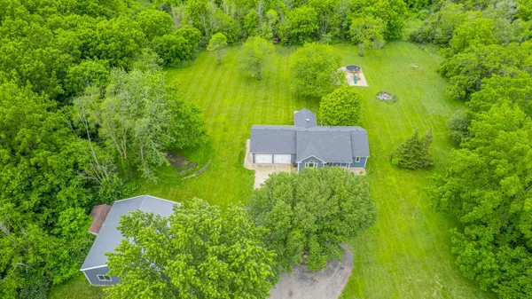 10852 N 100, Wheatfield, IN 46392