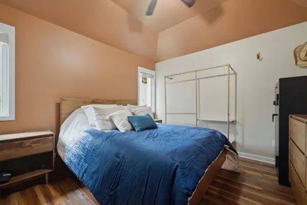 10852 N 100, Wheatfield, IN 46392