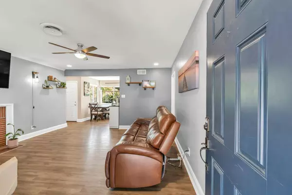 7917 East Parkway, Sacramento, CA 95823