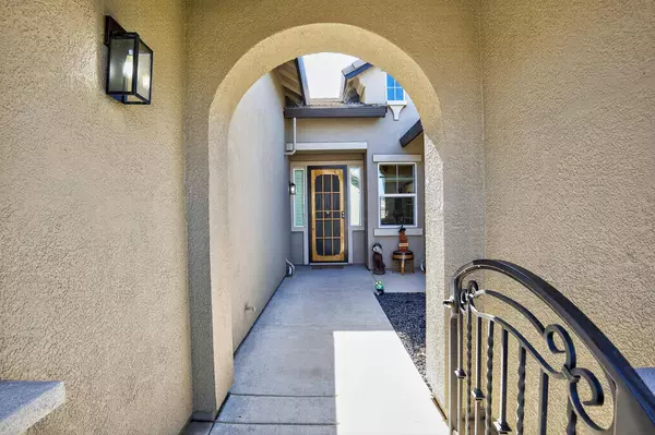 1058 Di Maggio WAY, Galt, CA 95632