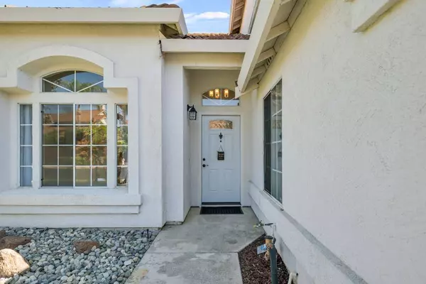 8941 W Bramblewood Way, Elk Grove, CA 95758