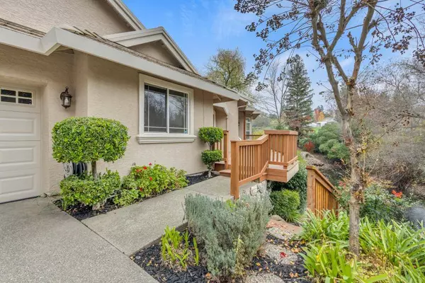 9431 Canyon Lake LN, Orangevale, CA 95662