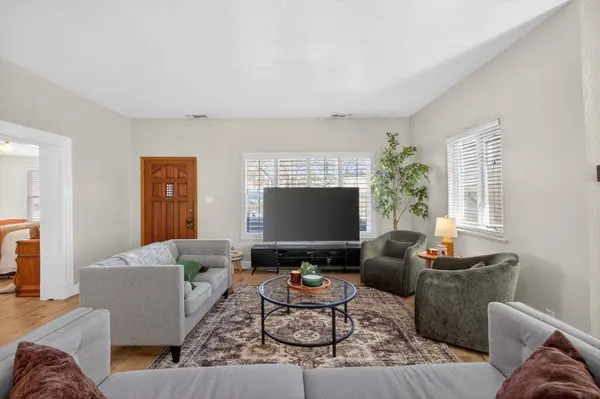 518 S ST, Sacramento, CA 95811