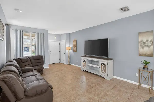 10052 Wexted WAY, Elk Grove, CA 95757