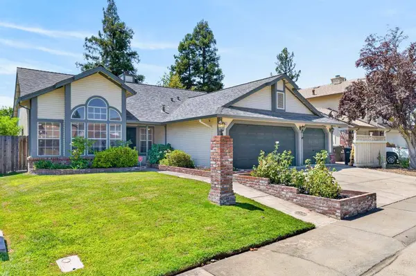 8812 Bridalsmith DR, Sacramento, CA 95828