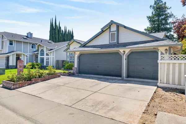 8812 Bridalsmith DR, Sacramento, CA 95828