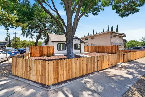2296 Grove AVE, Sacramento, CA 95815