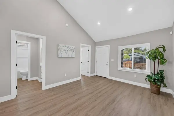 2296 Grove AVE, Sacramento, CA 95815