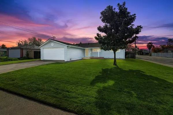 2261 Zinfandel DR, Rancho Cordova, CA 95670