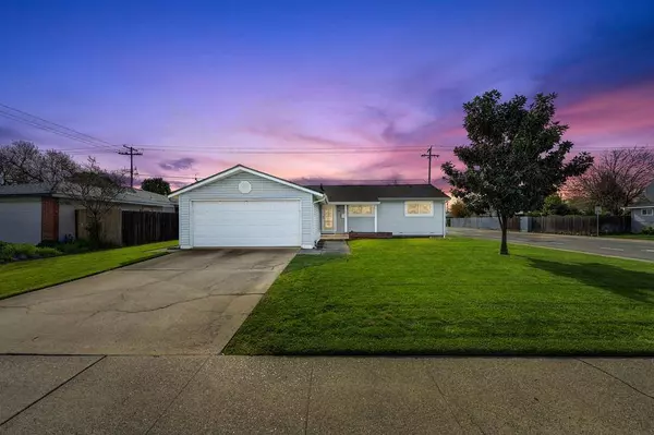 2261 Zinfandel DR, Rancho Cordova, CA 95670