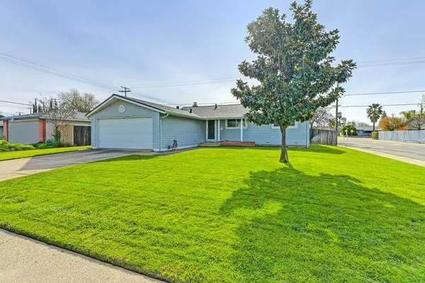 2261 Zinfandel DR, Rancho Cordova, CA 95670