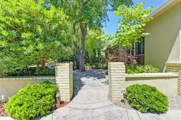 1523 7th AVE, Sacramento, CA 95818