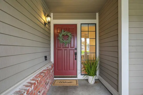 11572 Poker Flat DR, Gold River, CA 95670