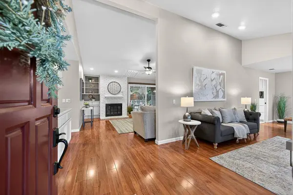 11572 Poker Flat DR, Gold River, CA 95670