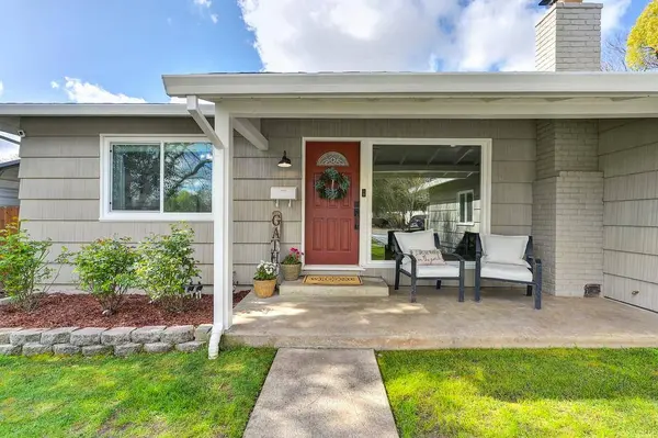 1917 Flowers ST, Sacramento, CA 95825