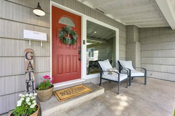 1917 Flowers ST, Sacramento, CA 95825