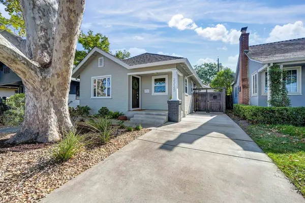 2225 36th ST, Sacramento, CA 95817
