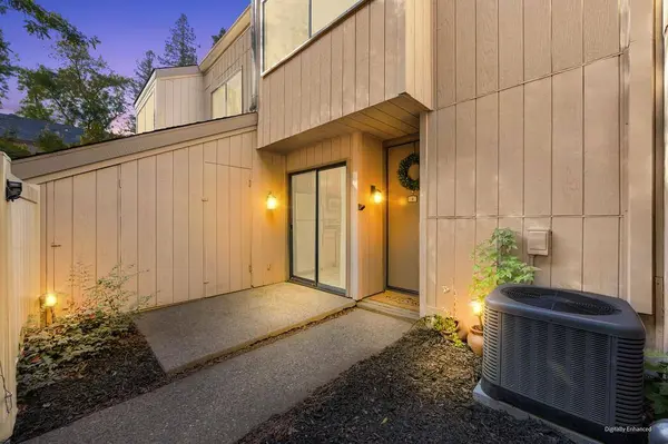 549 Woodside Oaks #3, Sacramento, CA 95825