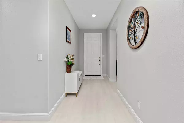 9289 Trout WAY, Elk Grove, CA 95624