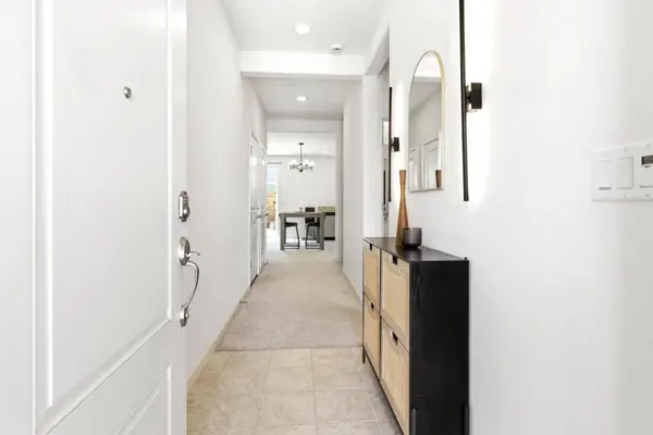 9982 Upshot WAY, Sacramento, CA 95829