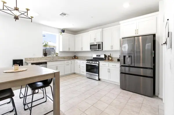 9982 Upshot WAY, Sacramento, CA 95829