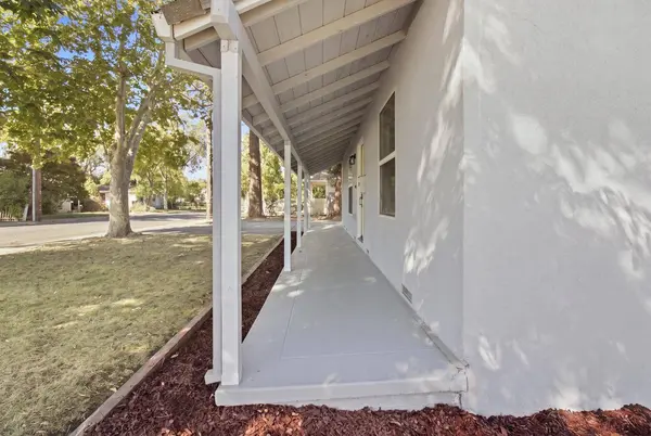 5481 13th AVE, Sacramento, CA 95820
