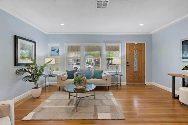 2144 Stacia WAY, Sacramento, CA 95822