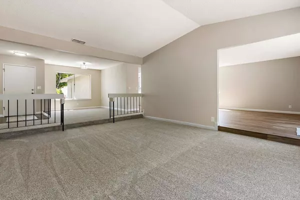 28 Shady River CIR, Sacramento, CA 95831