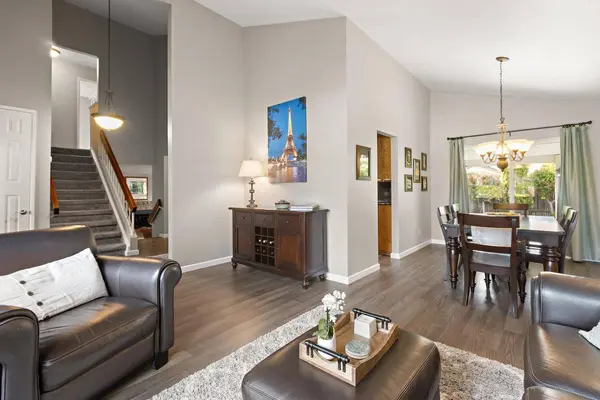 19 Green Mist CT, Sacramento, CA 95831