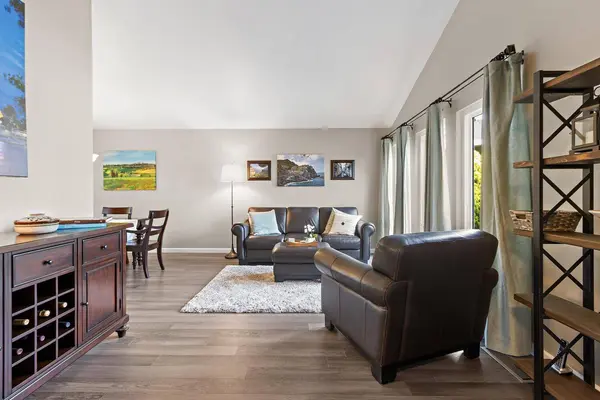 19 Green Mist CT, Sacramento, CA 95831