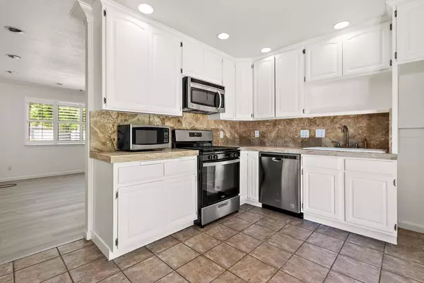 4116 Cortright WAY, North Highlands, CA 95660