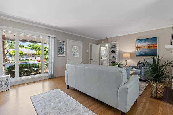 1208 Weller WAY, Sacramento, CA 95818